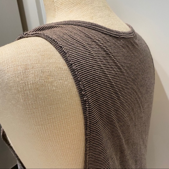 Blanc de blanc Ombré Tank - Picture 8 of 11